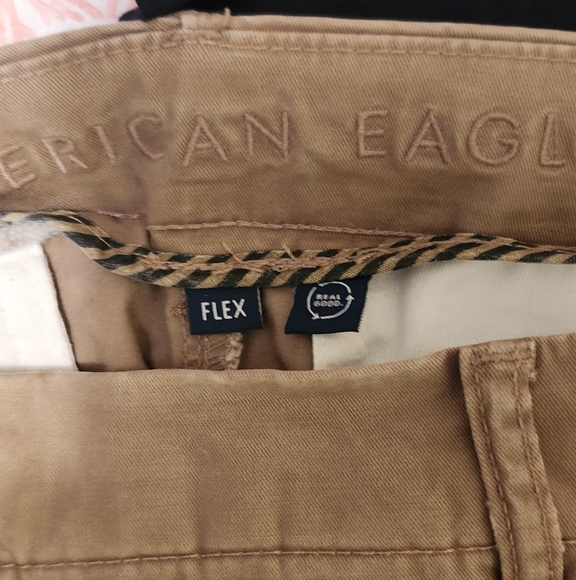 Men's American eagle lived in Bootcut khakis - Picture 2 of 8